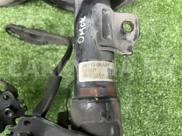 Амортизатор подвески Toyota Camry 2015 ASV50 2AR-FE Toyota Camry 